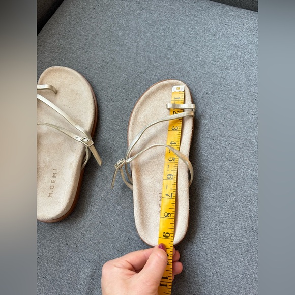 M. GEMI The Lorella In Champagne Sandals Slippers Women's Leather Size 6.5 - Picture 5 of 6